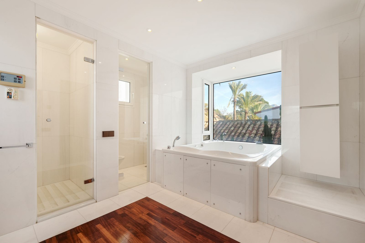 Huis te koop in Benahavís | 9 slaapkamers H5324272