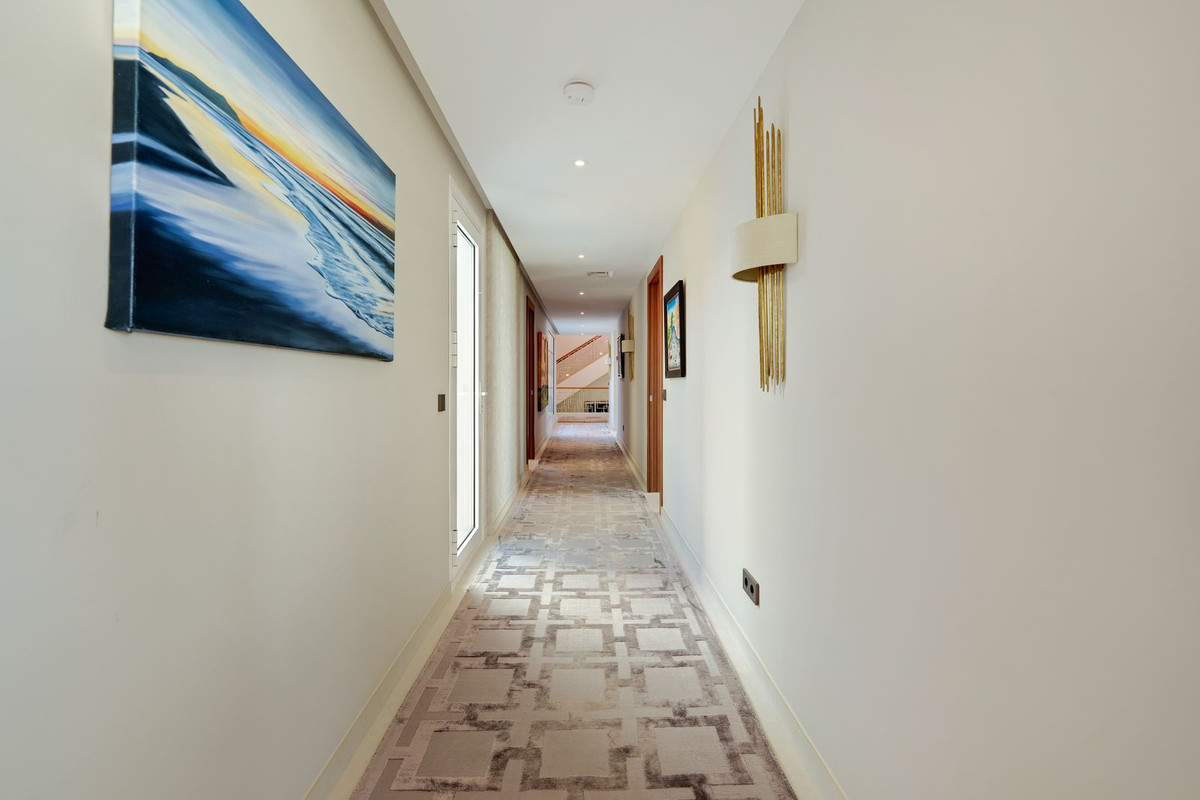 Huis te koop in Benahavís | 9 slaapkamers H5324272