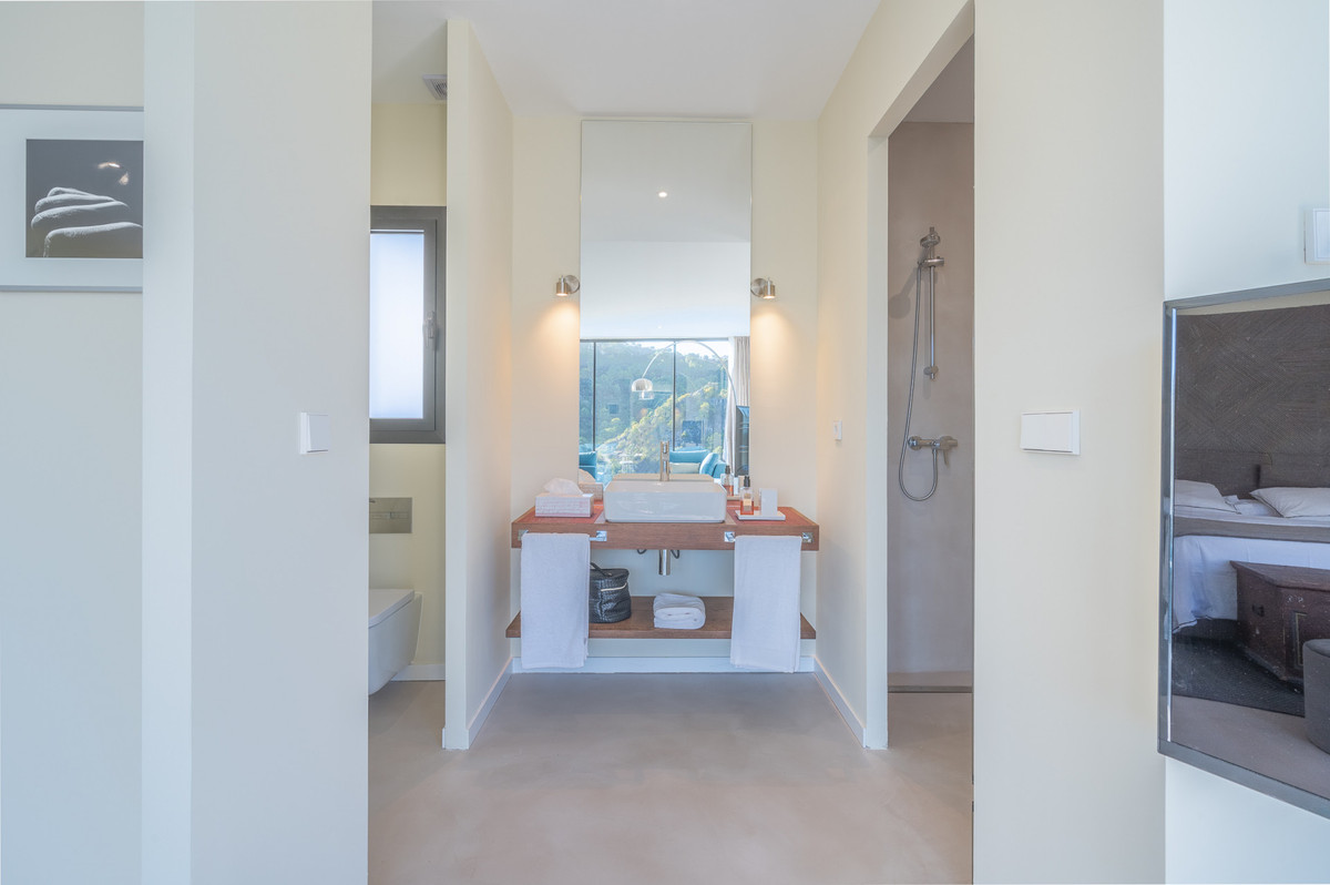 Property main view 48