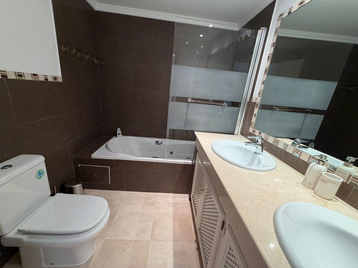 Huis te koop in Benahavís | 4 slaapkamers H5360614