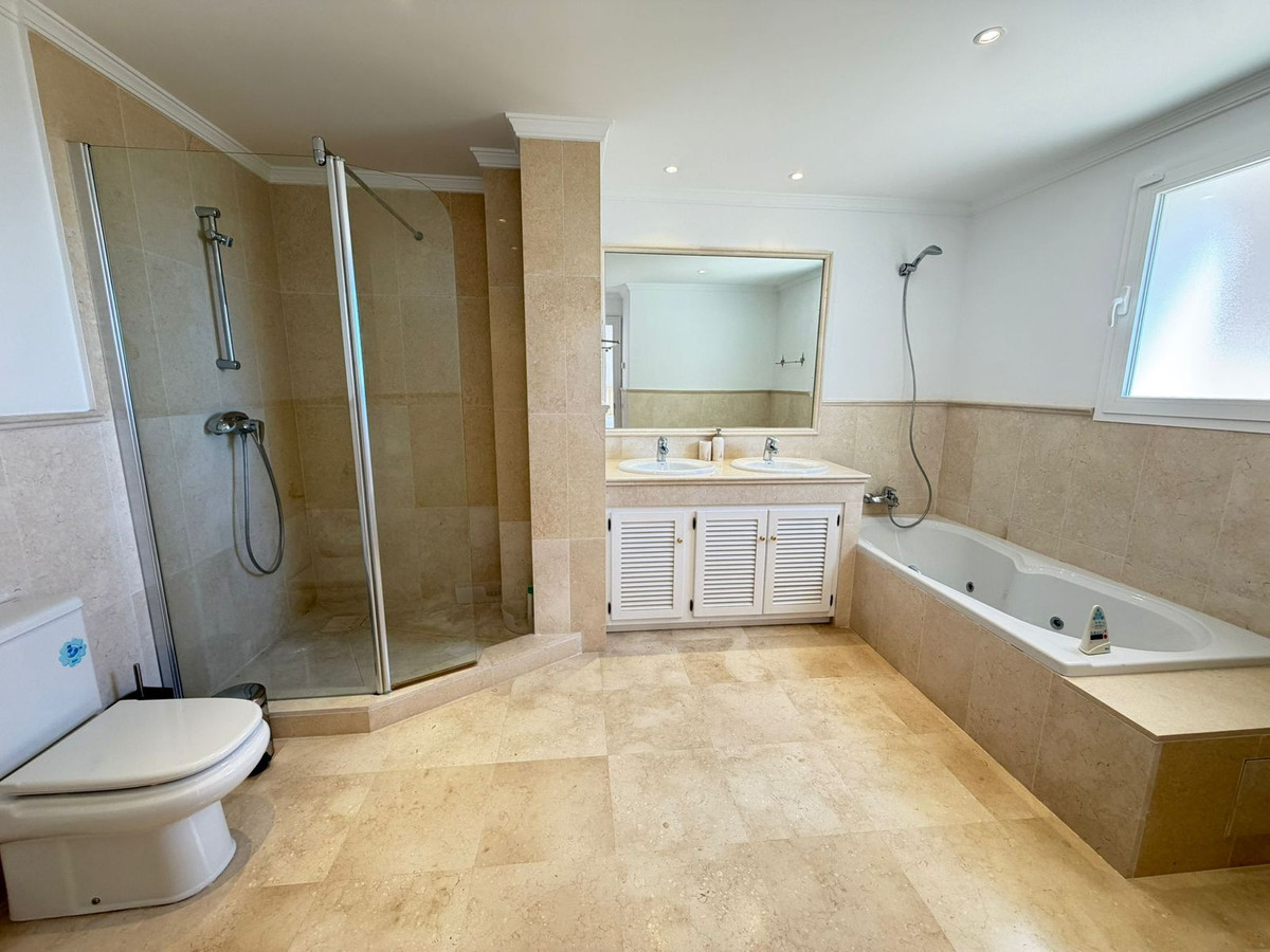 Huis te koop in Benahavís | 4 slaapkamers H5360614