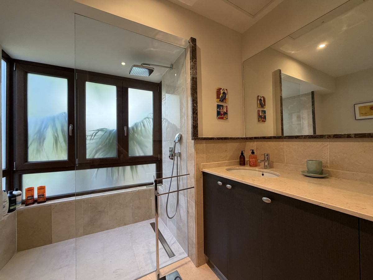 Huis te koop in Benahavís | 4 slaapkamers H5363932