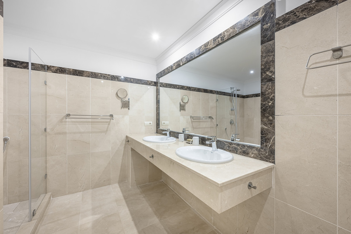 Huis te koop in Benahavís | 6 slaapkamers H5378155