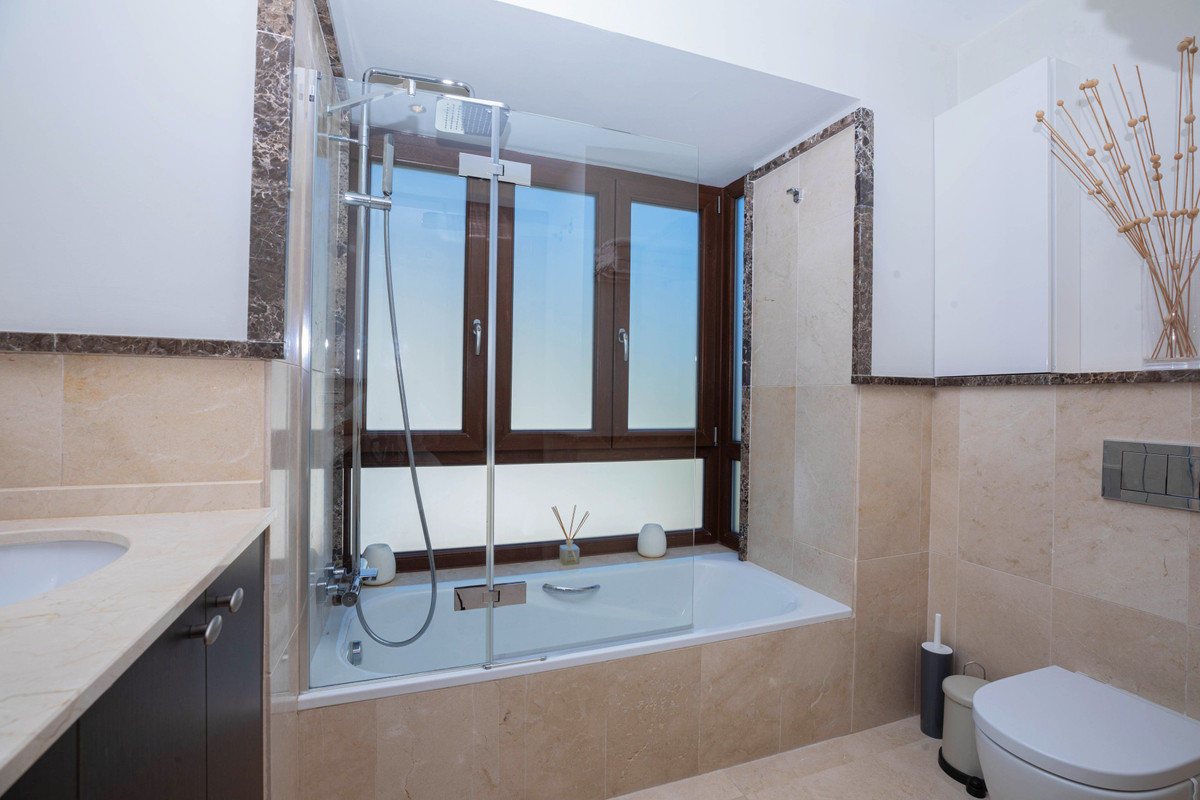 Huis te koop in Benahavís | 4 slaapkamers H5379574