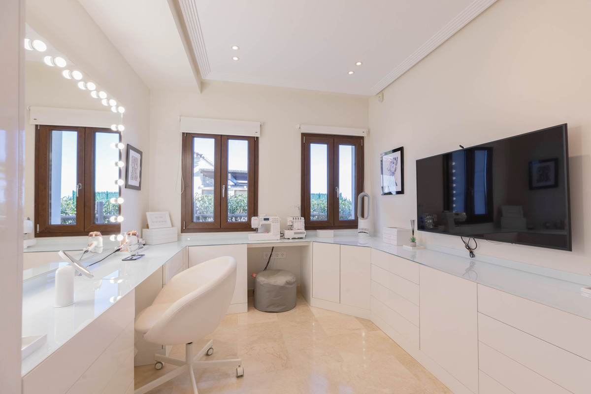 Huis te koop in Benahavís | 4 slaapkamers H5379574