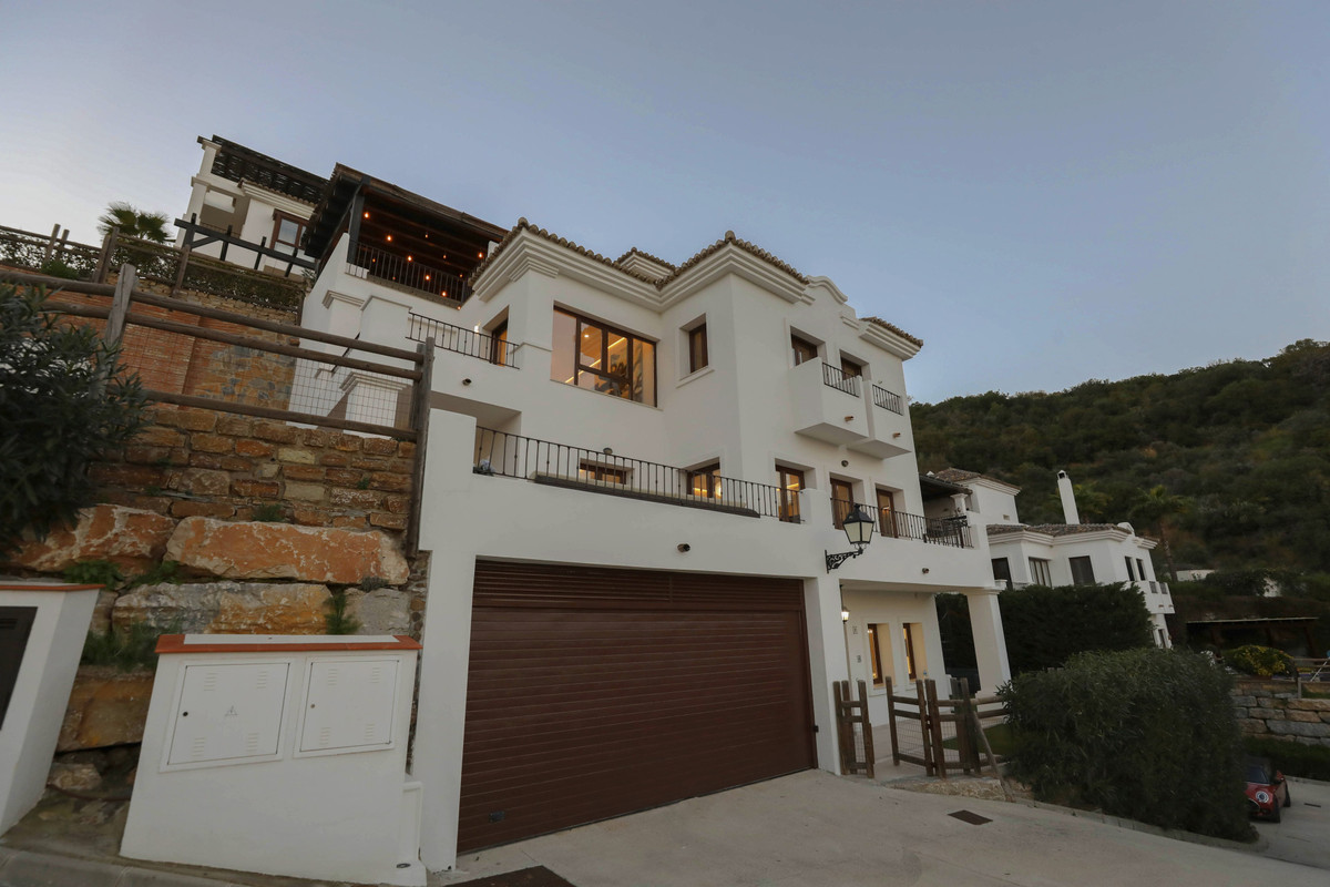 Huis te koop in Benahavís | 4 slaapkamers H5379574