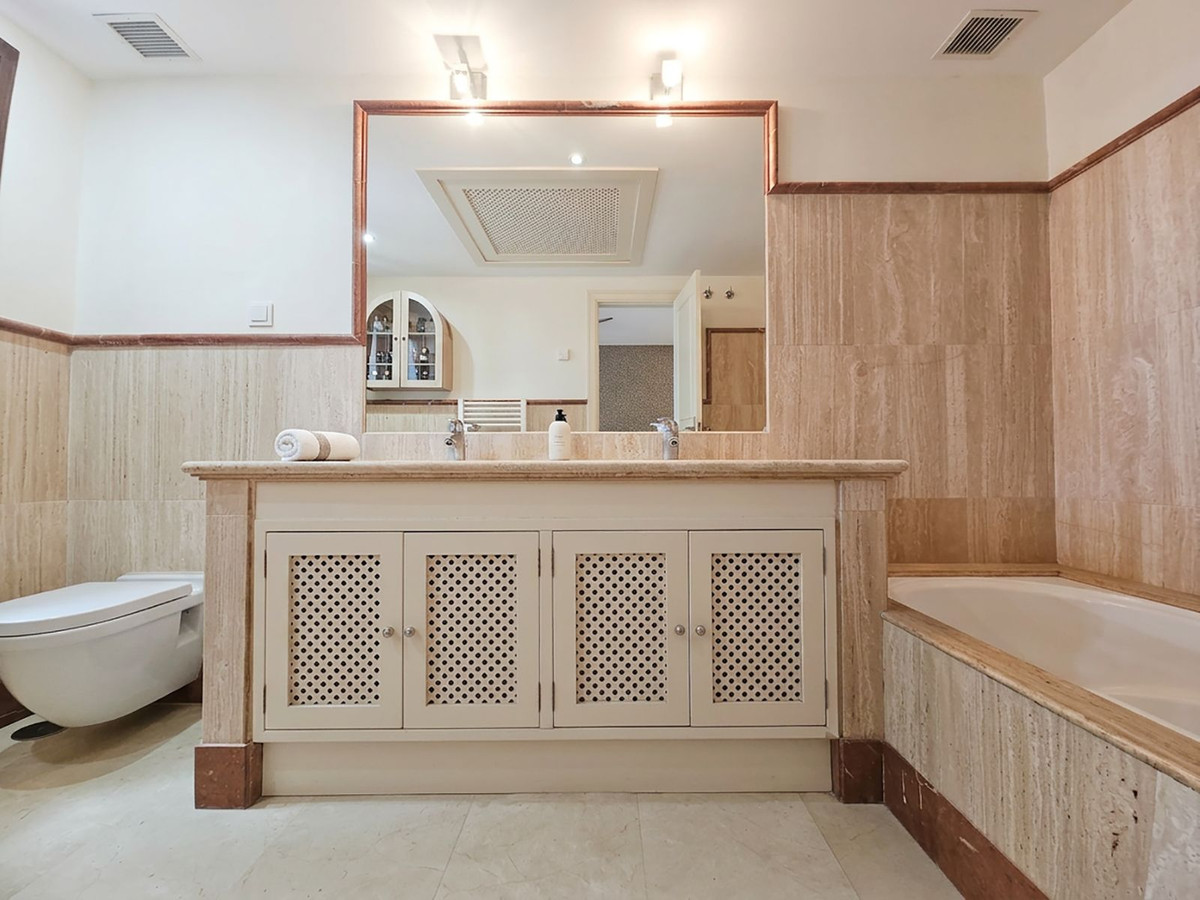 Huis te koop in Benahavís | 2 slaapkamers H5380036