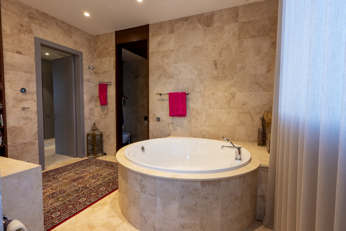 Huis te koop in Benahavís | 12 slaapkamers H5400337