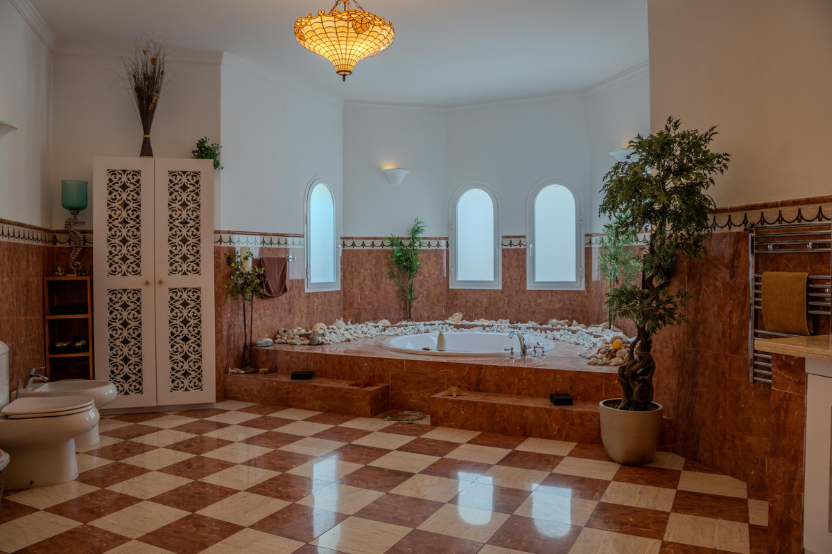 Huis te koop in Benahavís | 6 slaapkamers H5432458
