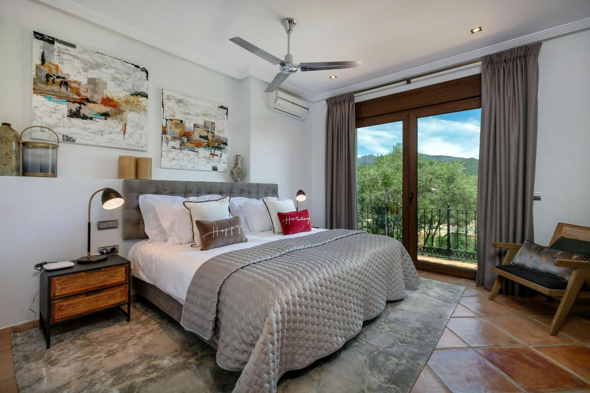 Penthouse te koop in Benahavís | 4 slaapkamers H5454799