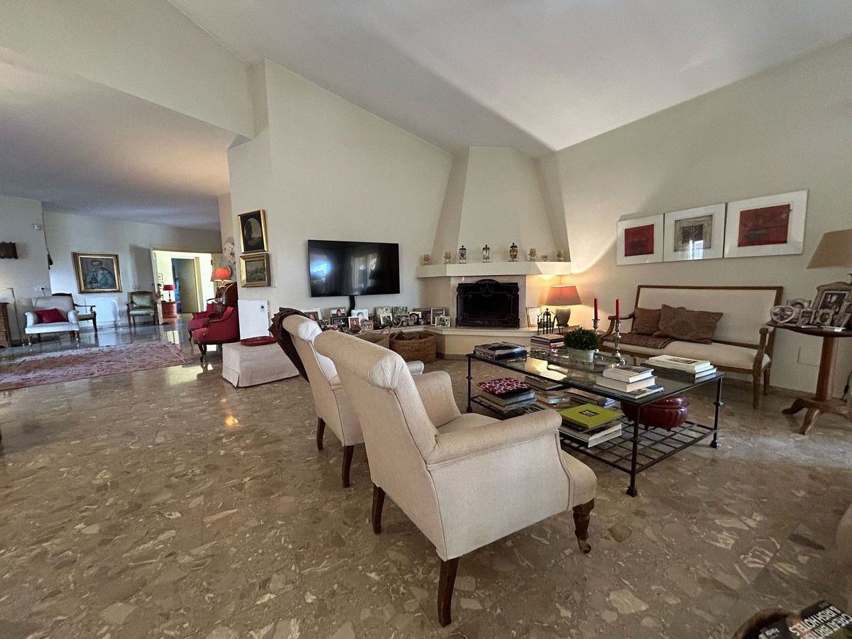 Huis te koop in Benahavís | 4 slaapkamers H5461798