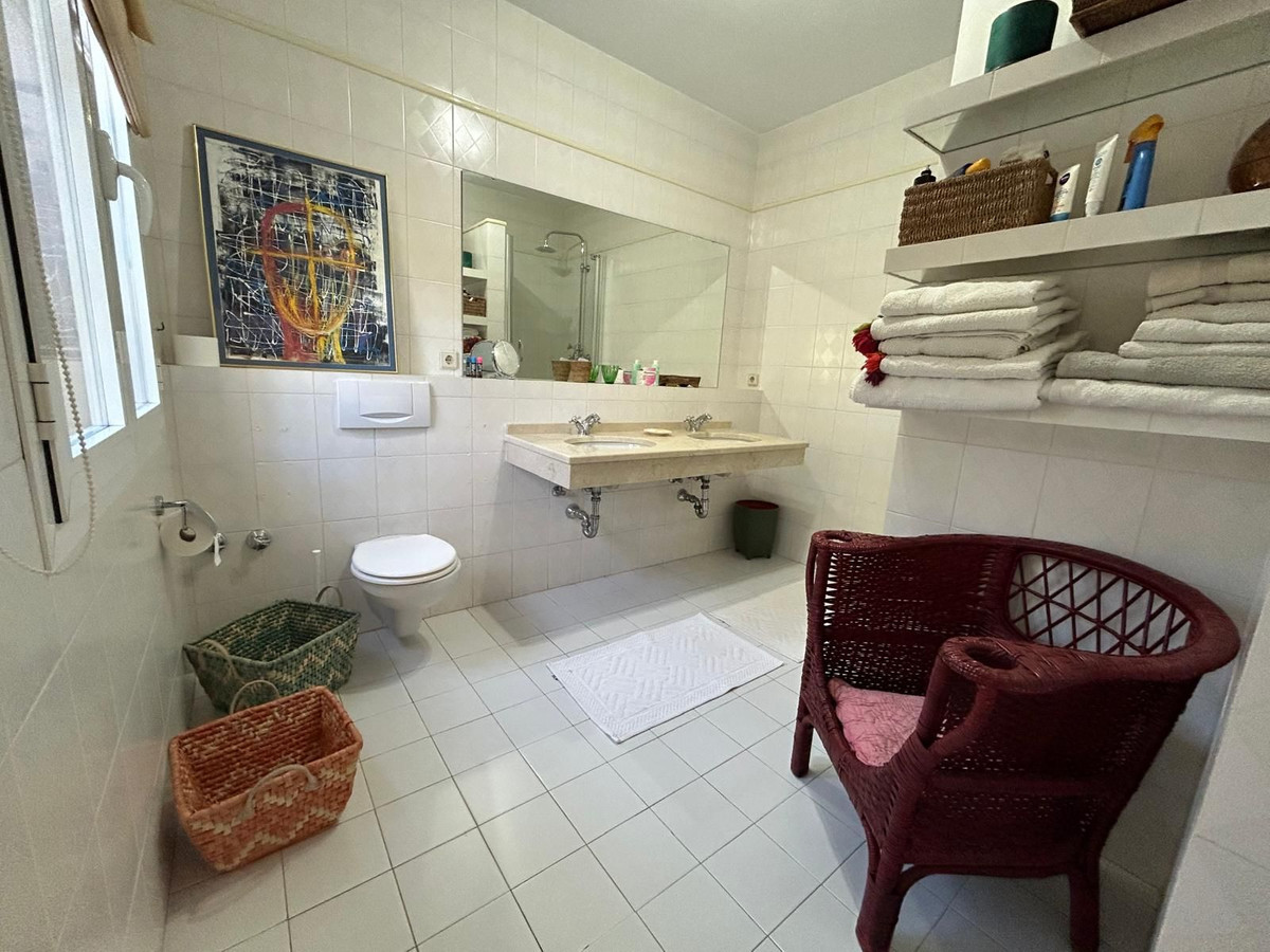 Huis te koop in Benahavís | 4 slaapkamers H5461798