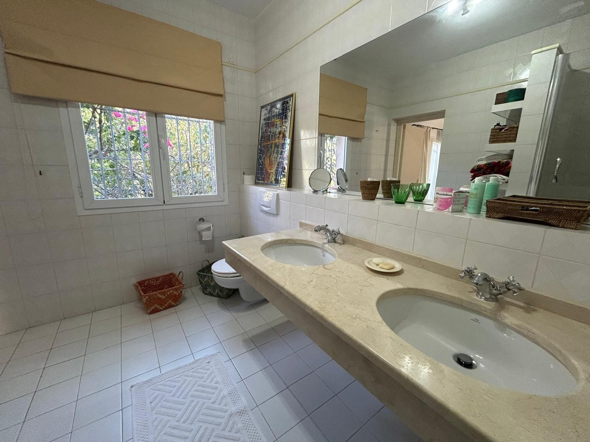 Huis te koop in Benahavís | 4 slaapkamers H5461798