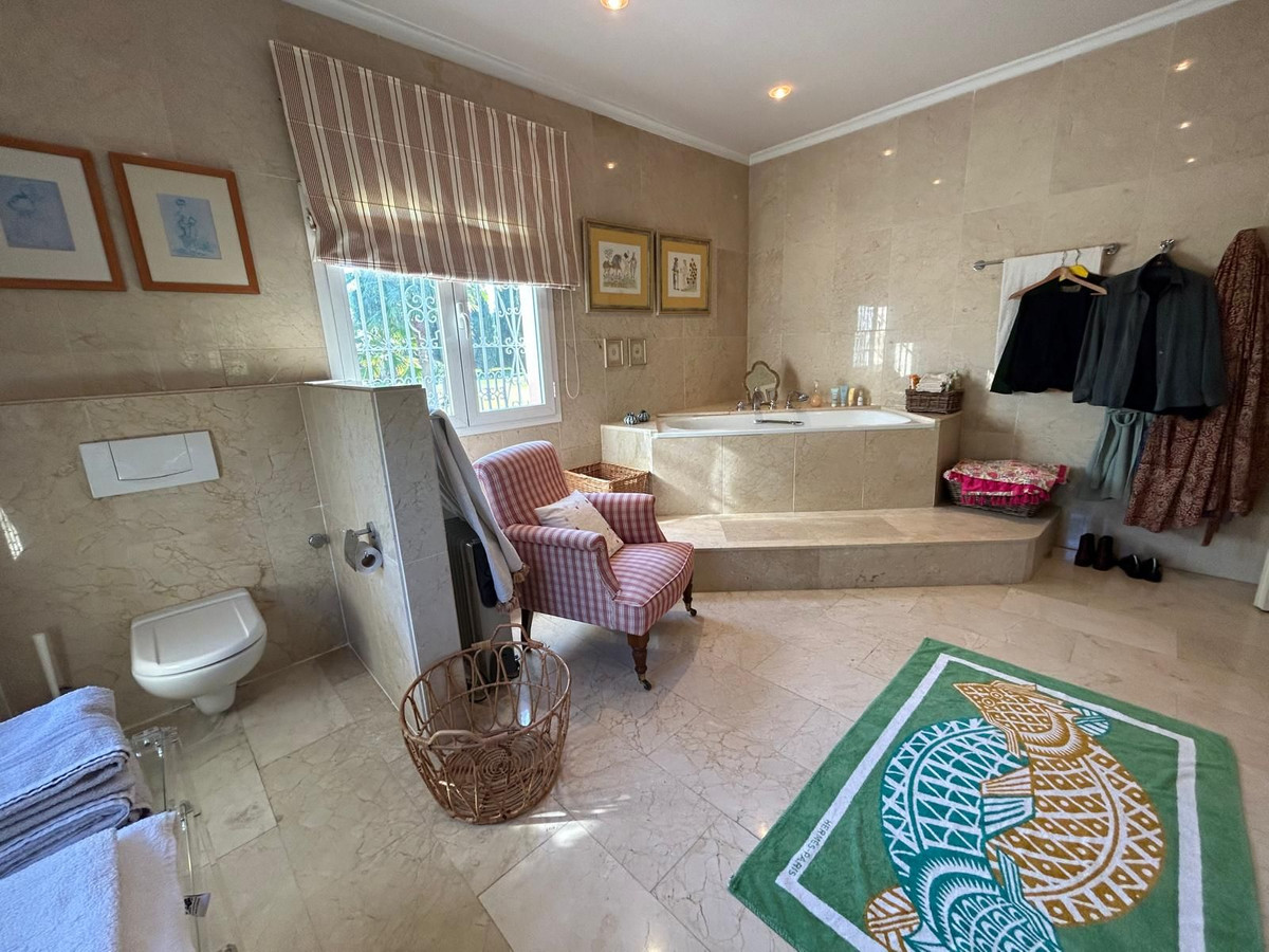Huis te koop in Benahavís | 4 slaapkamers H5461798