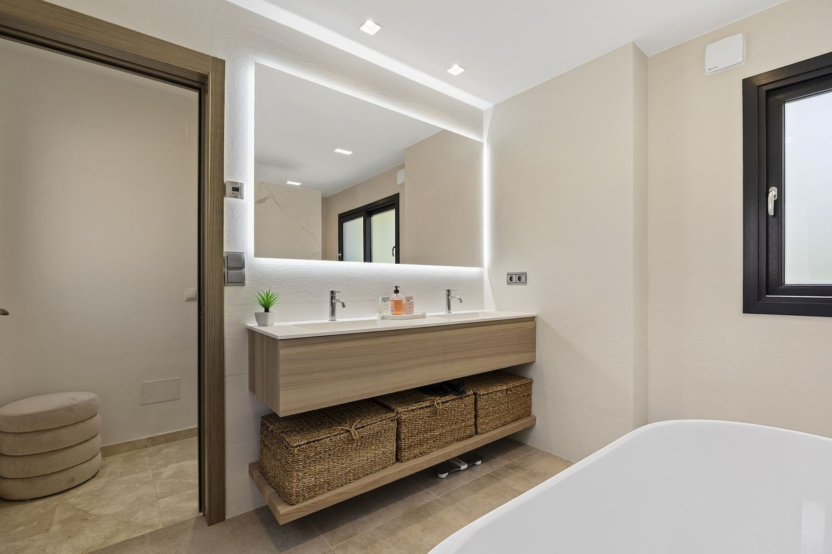 Huis te koop in Benahavís | 4 slaapkamers H5475715