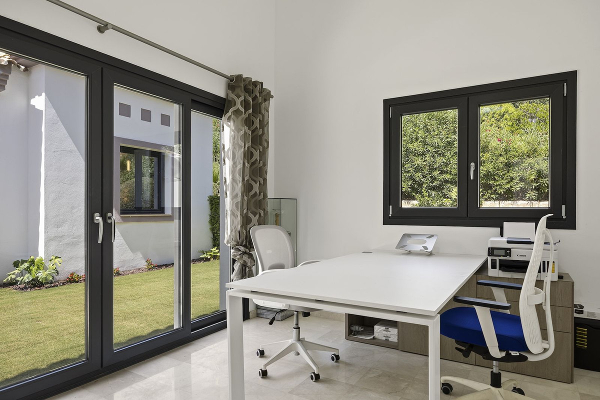 Huis te koop in Benahavís | 4 slaapkamers H5475715