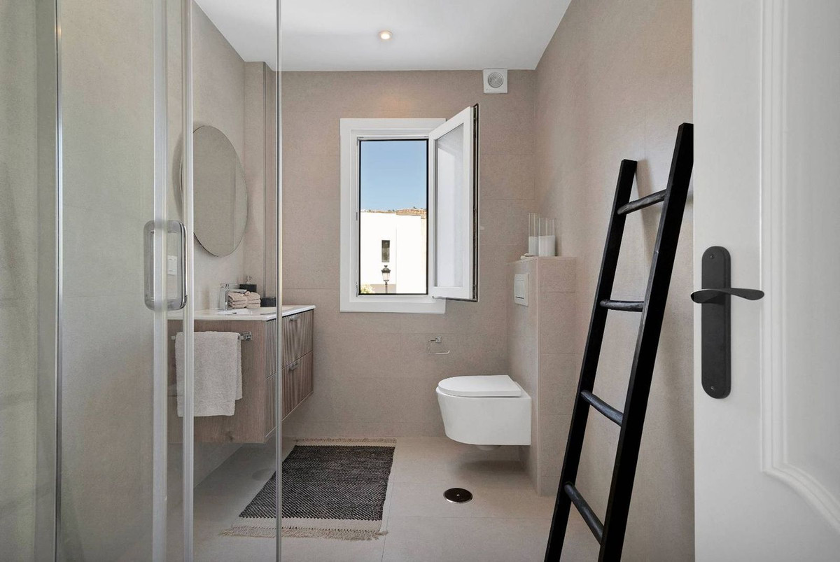 Property main view 60