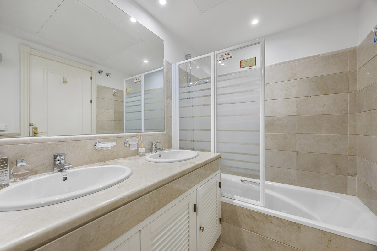 Huis te koop in Benahavís | 3 slaapkamers H5490214