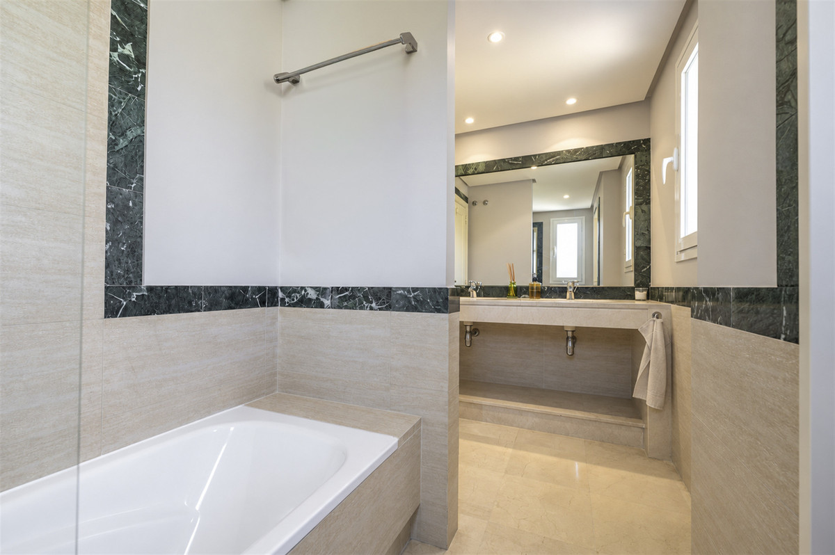 Huis te koop in Benahavís | 3 slaapkamers H5490388