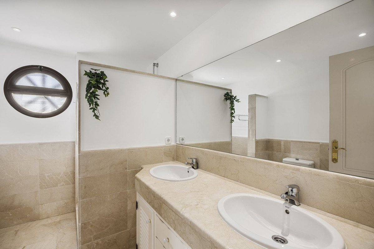 Huis te koop in Benahavís | 6 slaapkamers H5496100