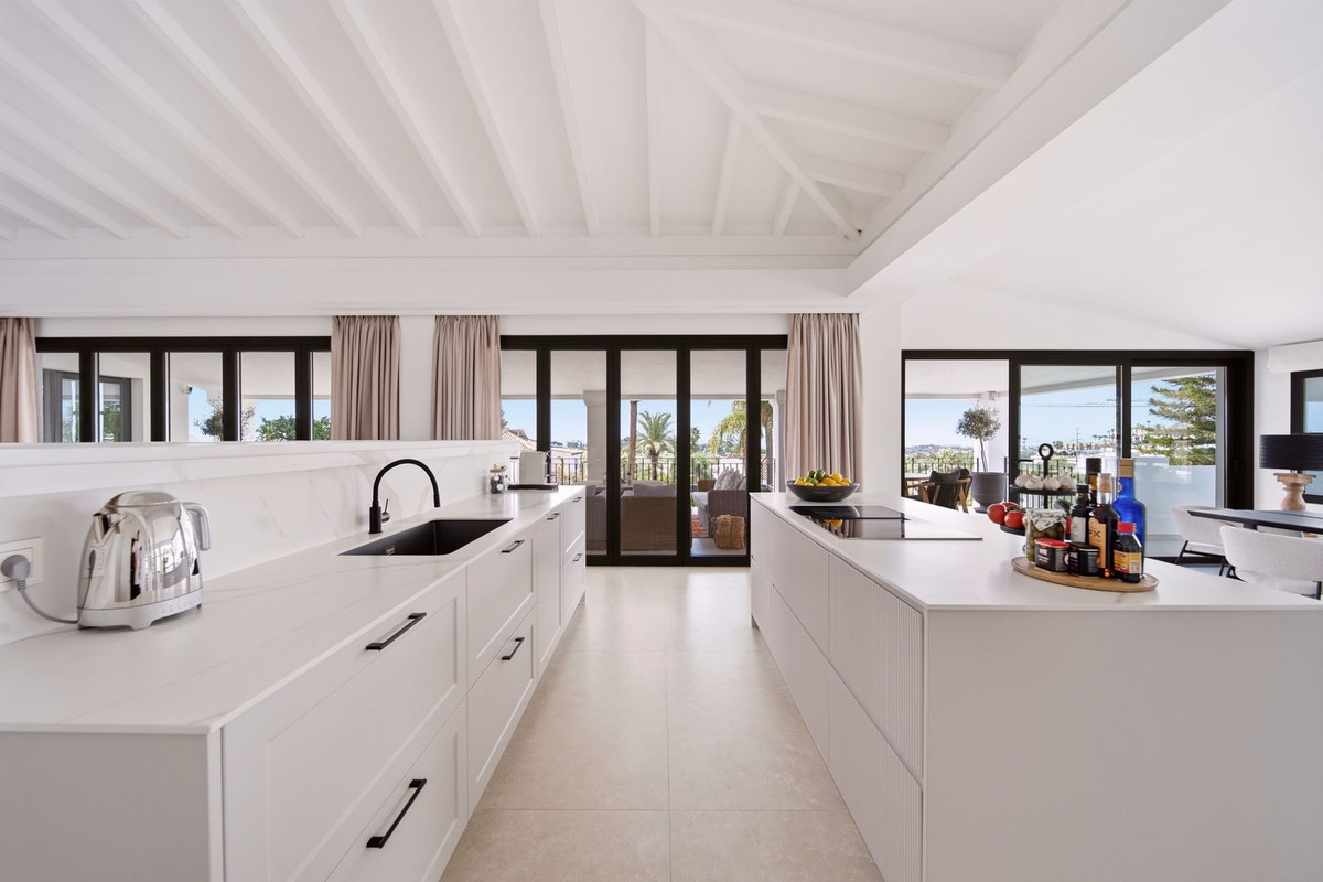 Huis te koop in Benahavís | 5 slaapkamers H5516647