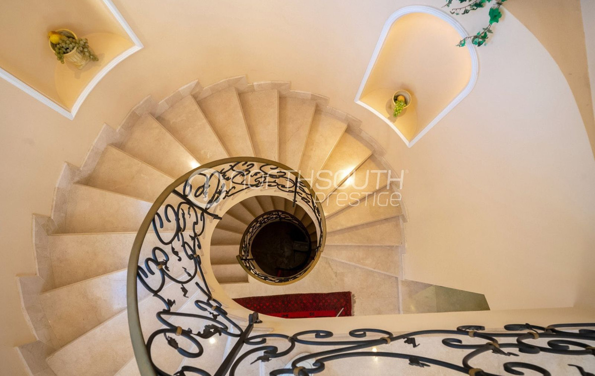 Huis te koop in Benahavís | 4 slaapkamers H5521009