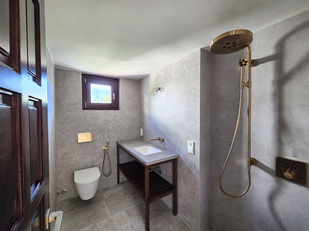 Huis te koop in Benahavís | 5 slaapkamers H5527336