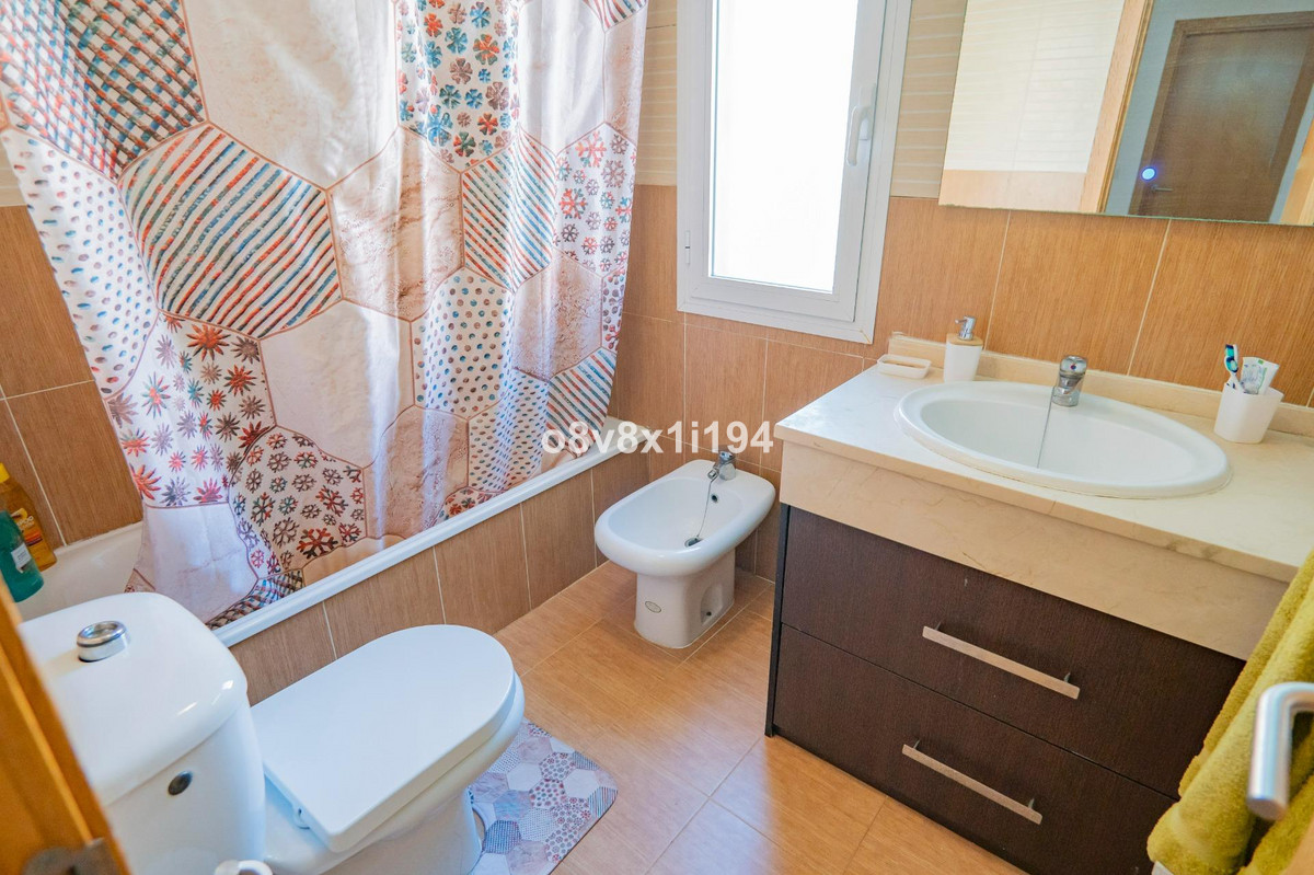 Huis te koop in Benajarafe | 3 slaapkamers H5004820