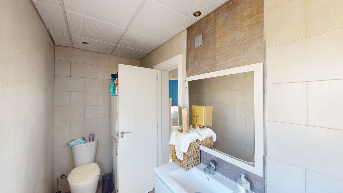 Huis te koop in Benajarafe | 4 slaapkamers H5123272