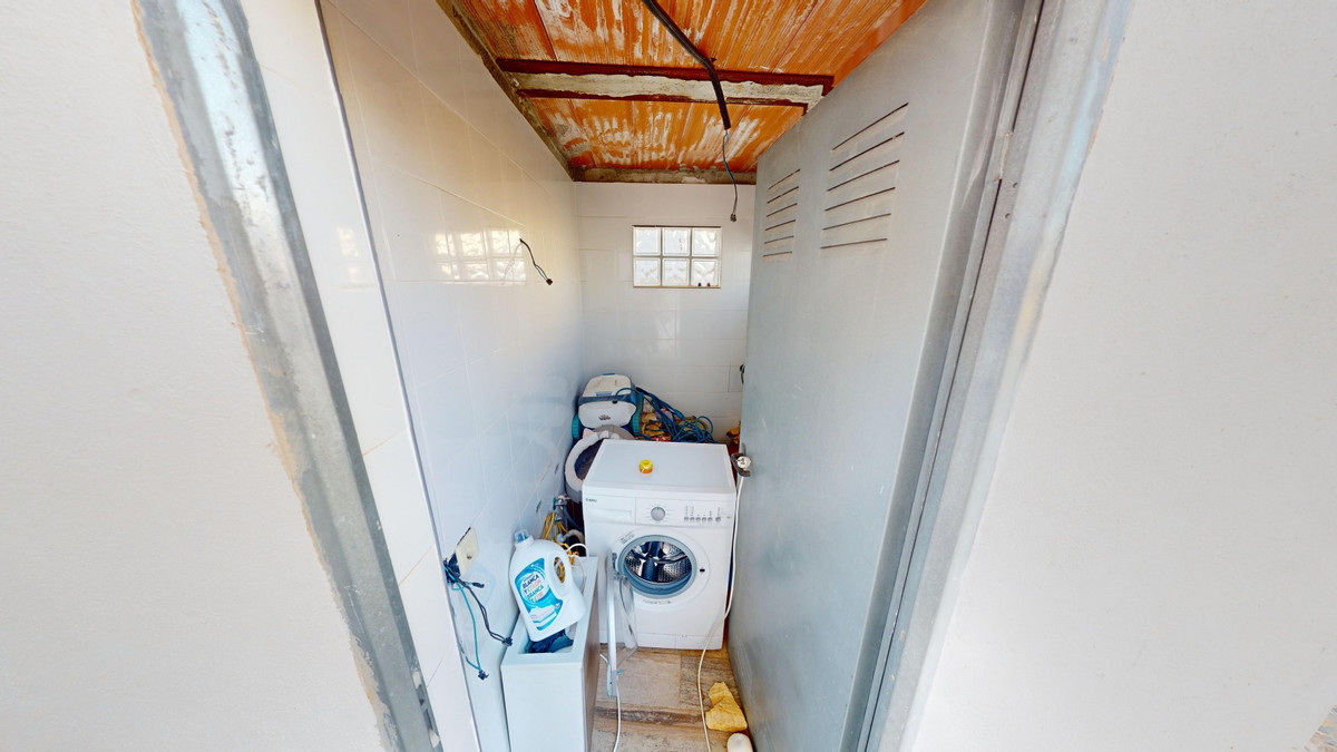 Huis te koop in Benajarafe | 4 slaapkamers H5123272