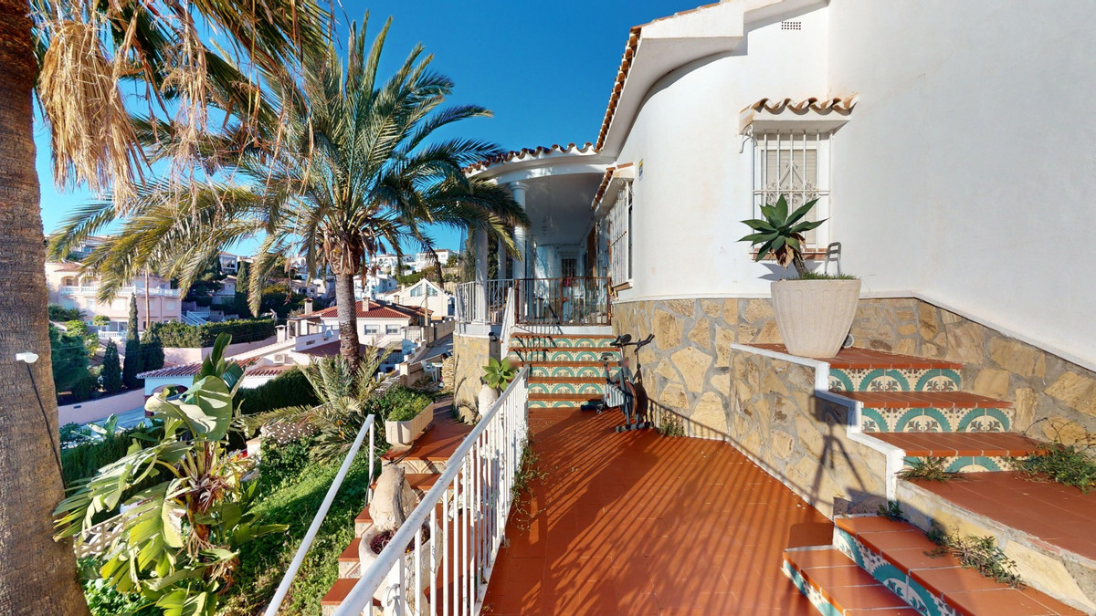 Huis te koop in Benajarafe | 4 slaapkamers H5123272