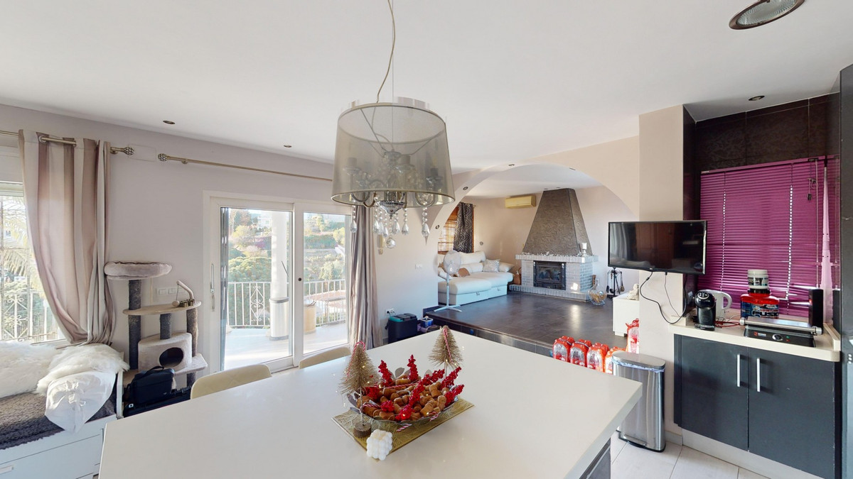 Huis te koop in Benajarafe | 4 slaapkamers H5123272