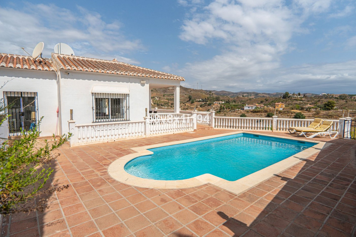 Huis te koop in Benajarafe | 5 slaapkamers H5243974