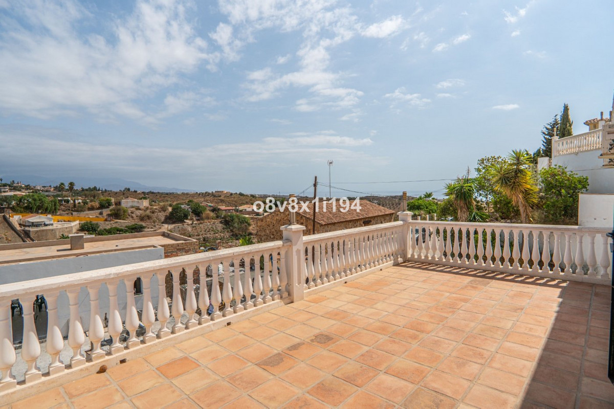 Huis te koop in Benajarafe | 5 slaapkamers H5243974