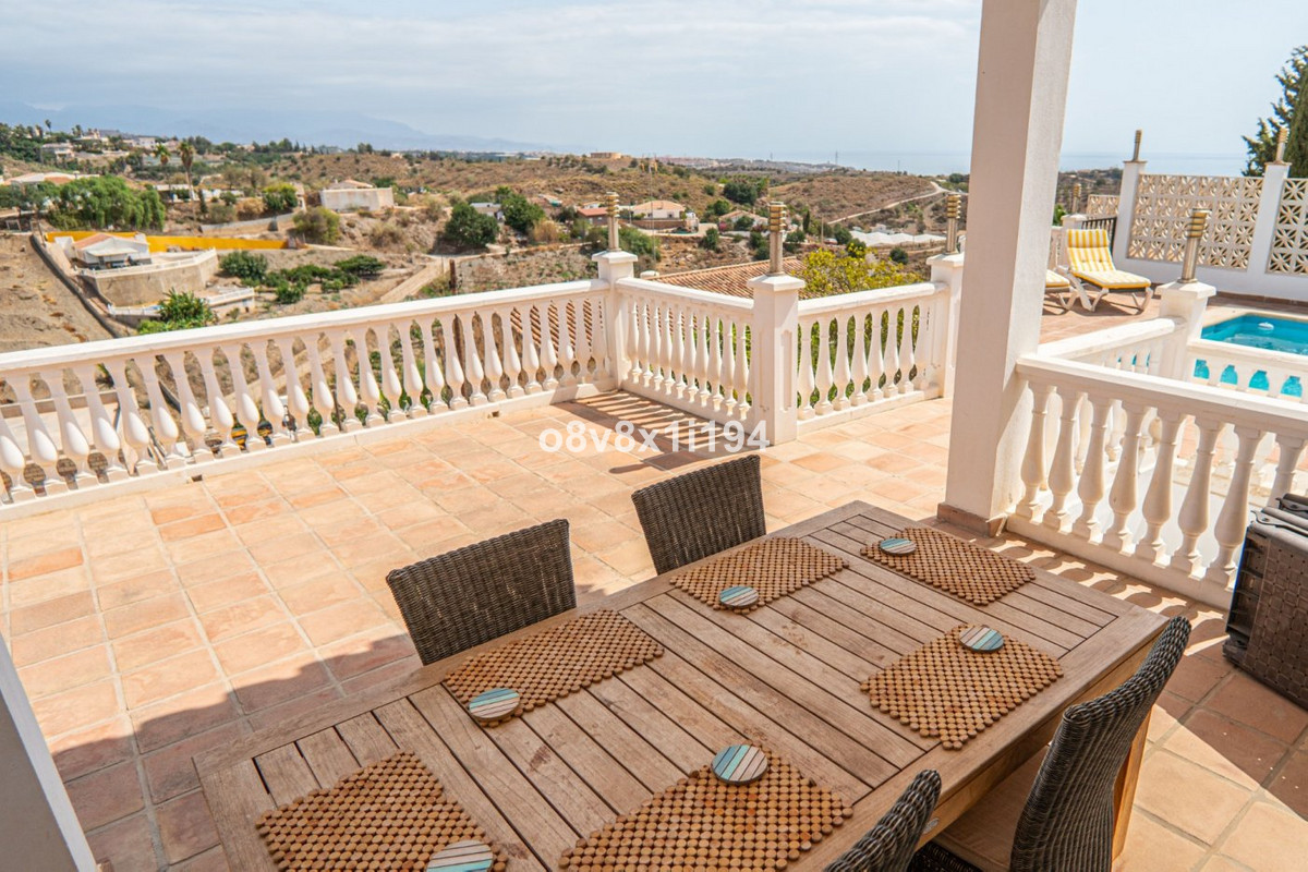 Huis te koop in Benajarafe | 5 slaapkamers H5243974