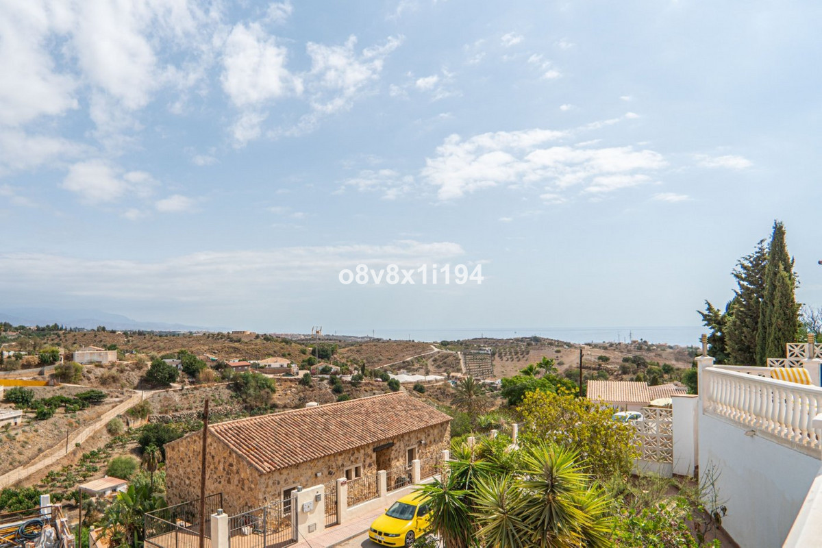 Huis te koop in Benajarafe | 5 slaapkamers H5243974