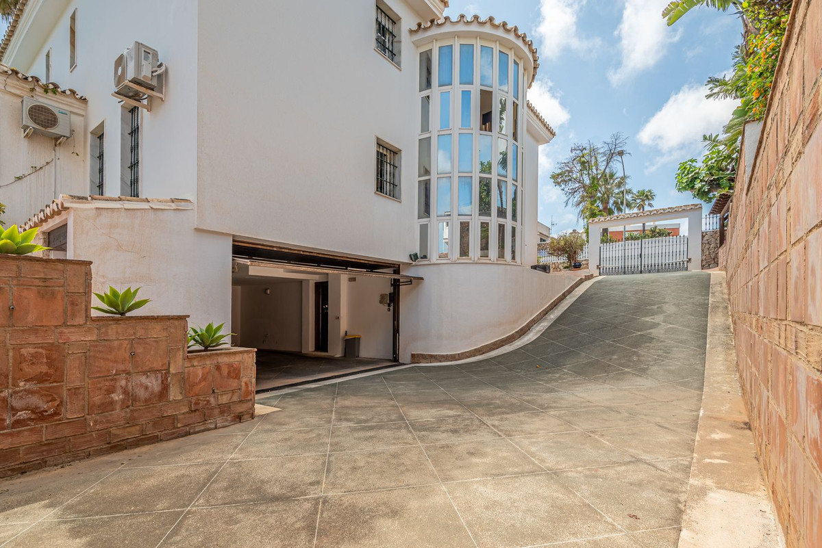 Property main view 33