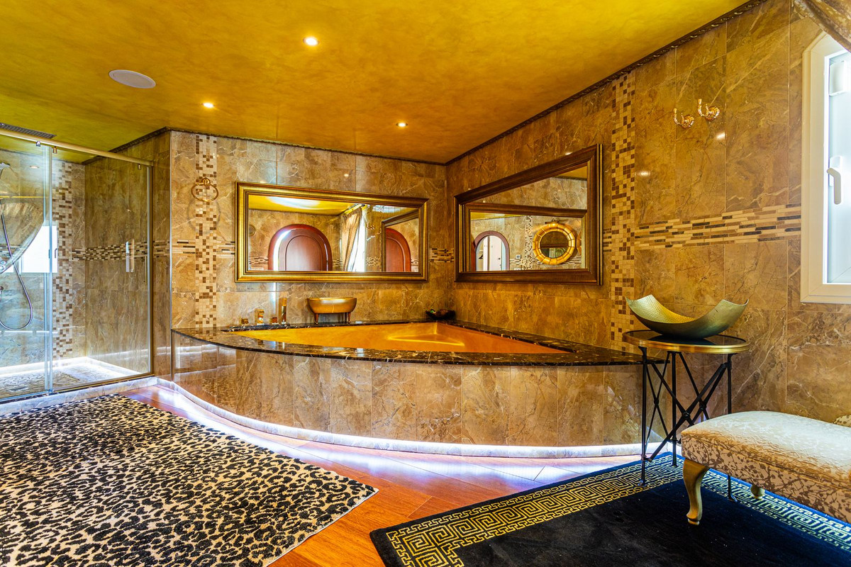 Property main view 44