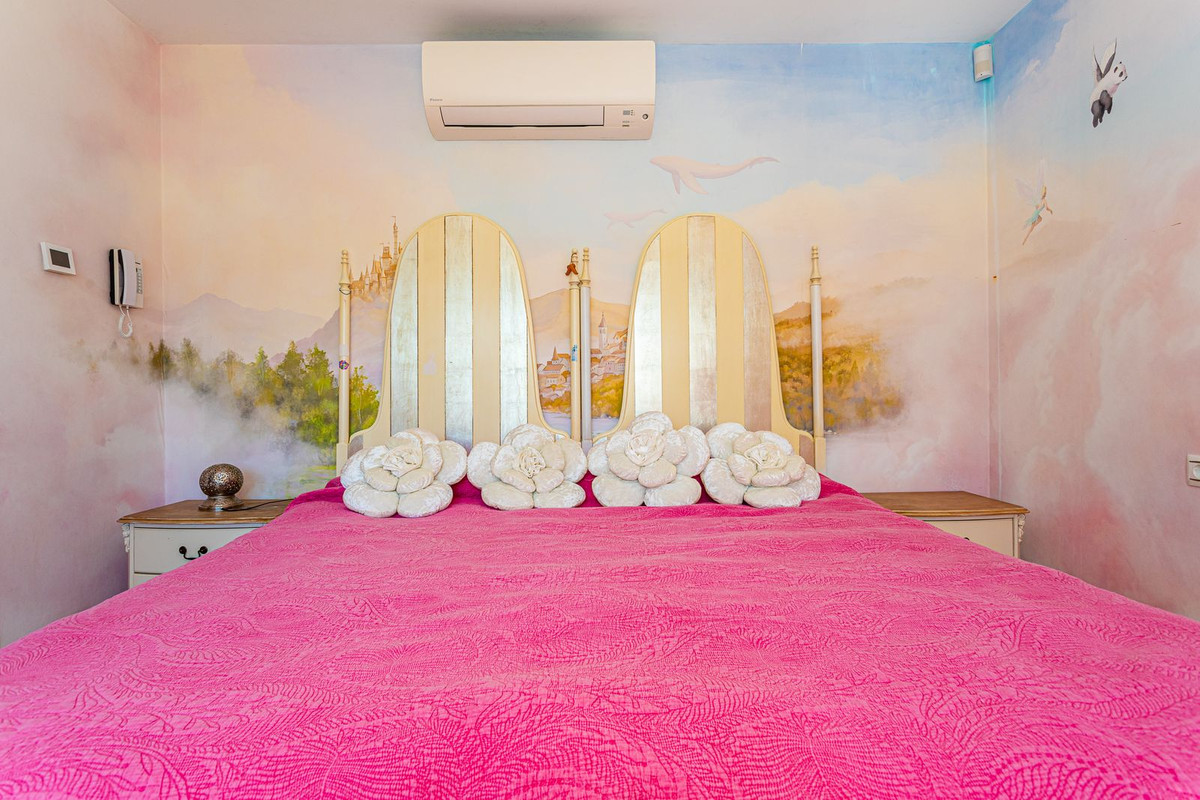 Property main view 60