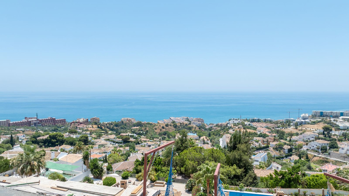 Detached Villa for sale in Benalmadena | 5 bedrooms H4675537