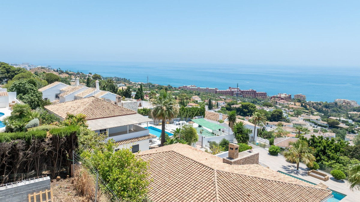 Detached Villa for sale in Benalmadena | 5 bedrooms H4675537