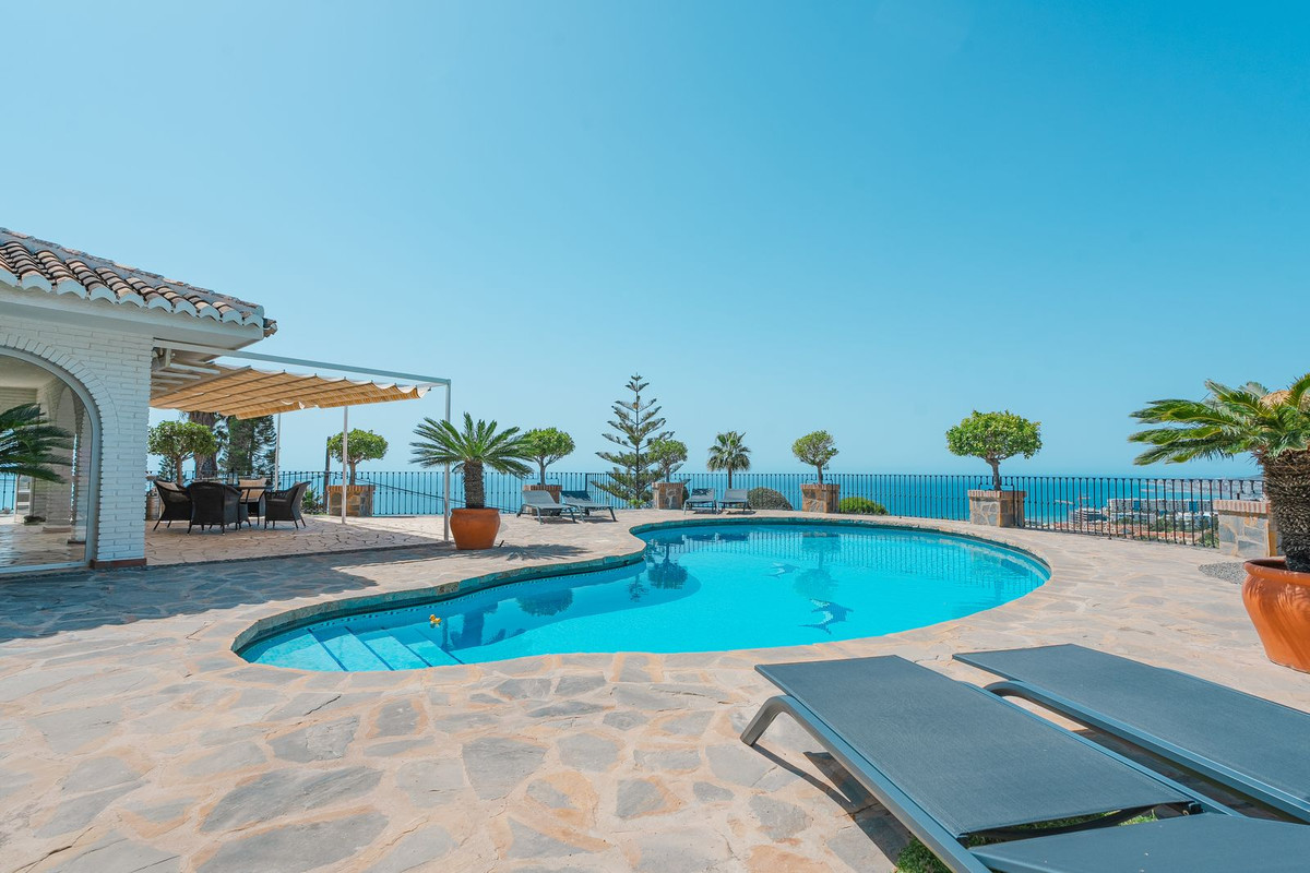 Vrijstaande Villa in La Capellania-13