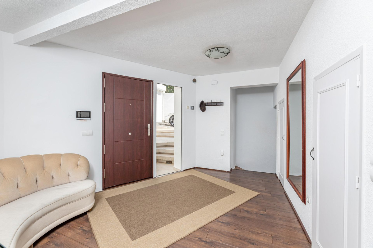 Property main view 33