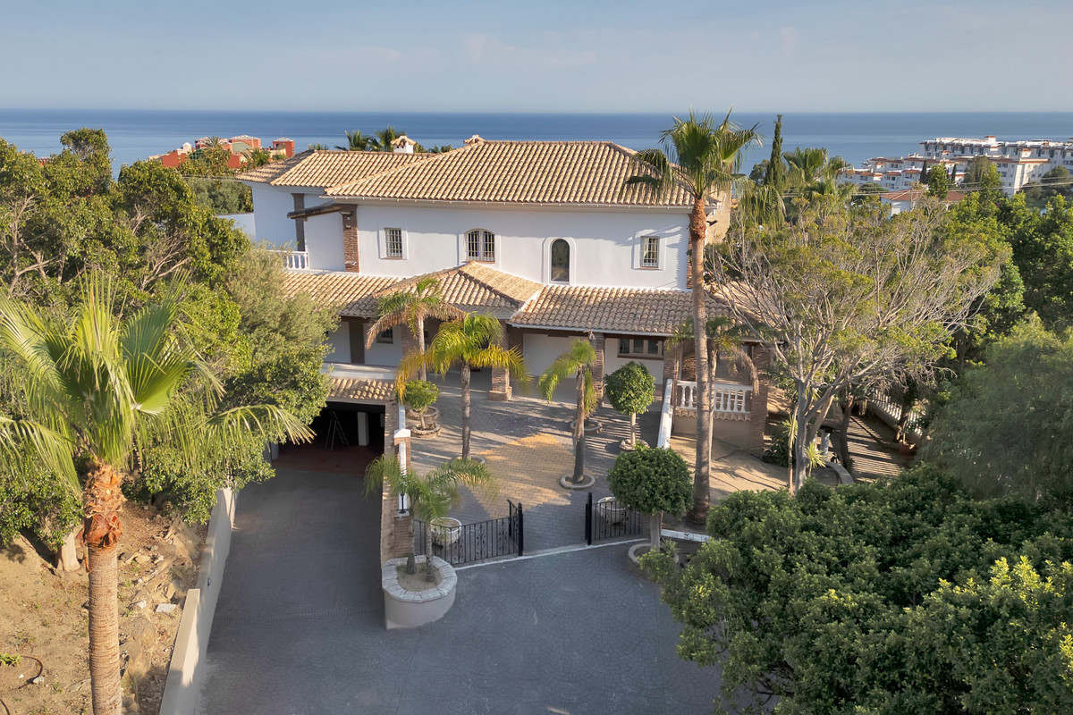 Huis te koop in Benalmadena | 9 slaapkamers H5046229