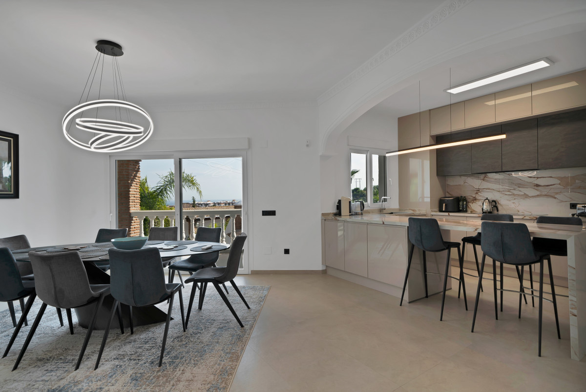 Huis te koop in Benalmadena | 9 slaapkamers H5046229