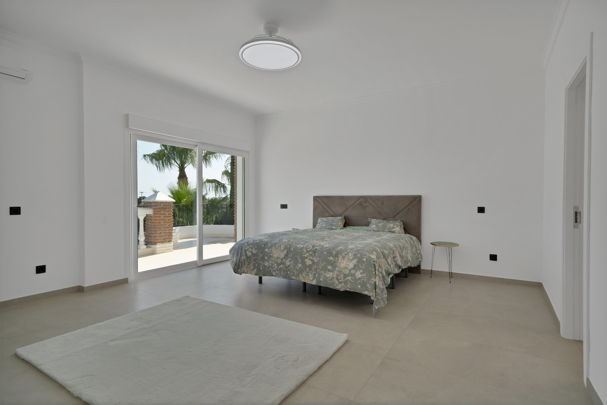 Huis te koop in Benalmadena | 9 slaapkamers H5046229