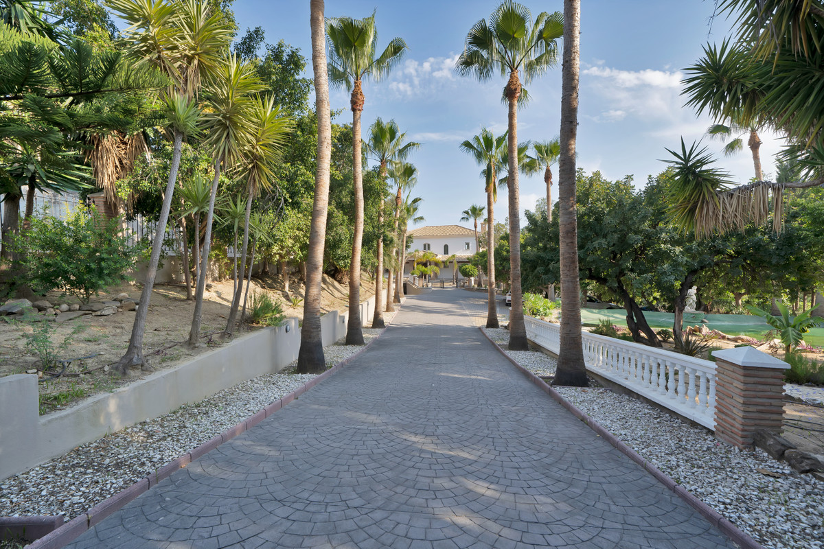 Huis te koop in Benalmadena | 9 slaapkamers H5046229