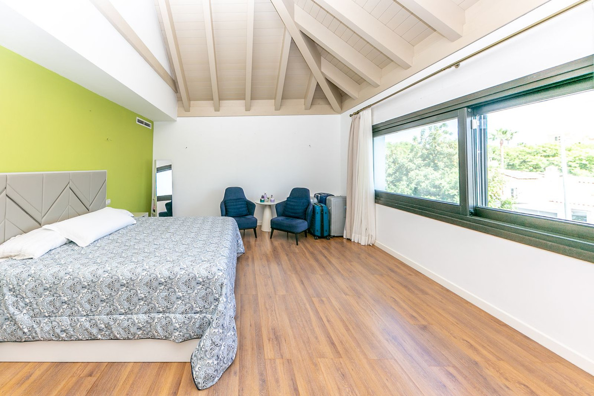 Huis te koop in Benalmadena | 5 slaapkamers H5084266