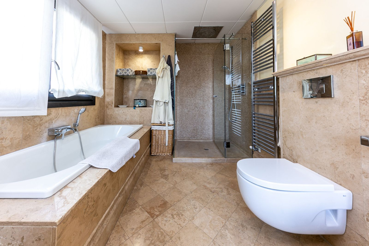 Huis te koop in Benalmadena | 5 slaapkamers H5084266