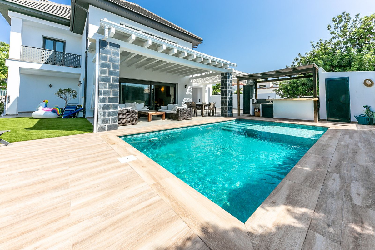 Huis te koop in Benalmadena | 5 slaapkamers H5084266
